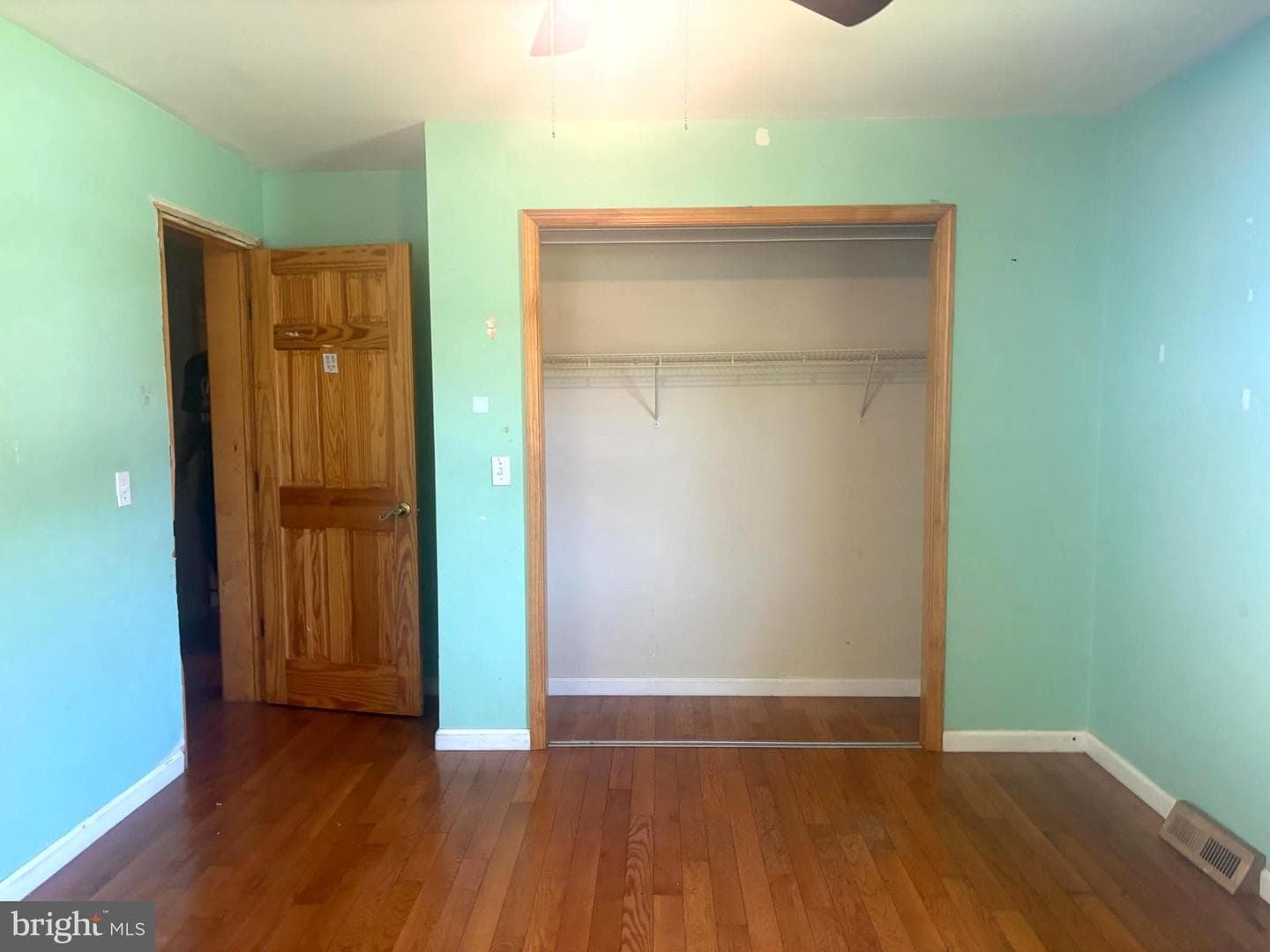 259 E Chatsworth Avenue photo 9