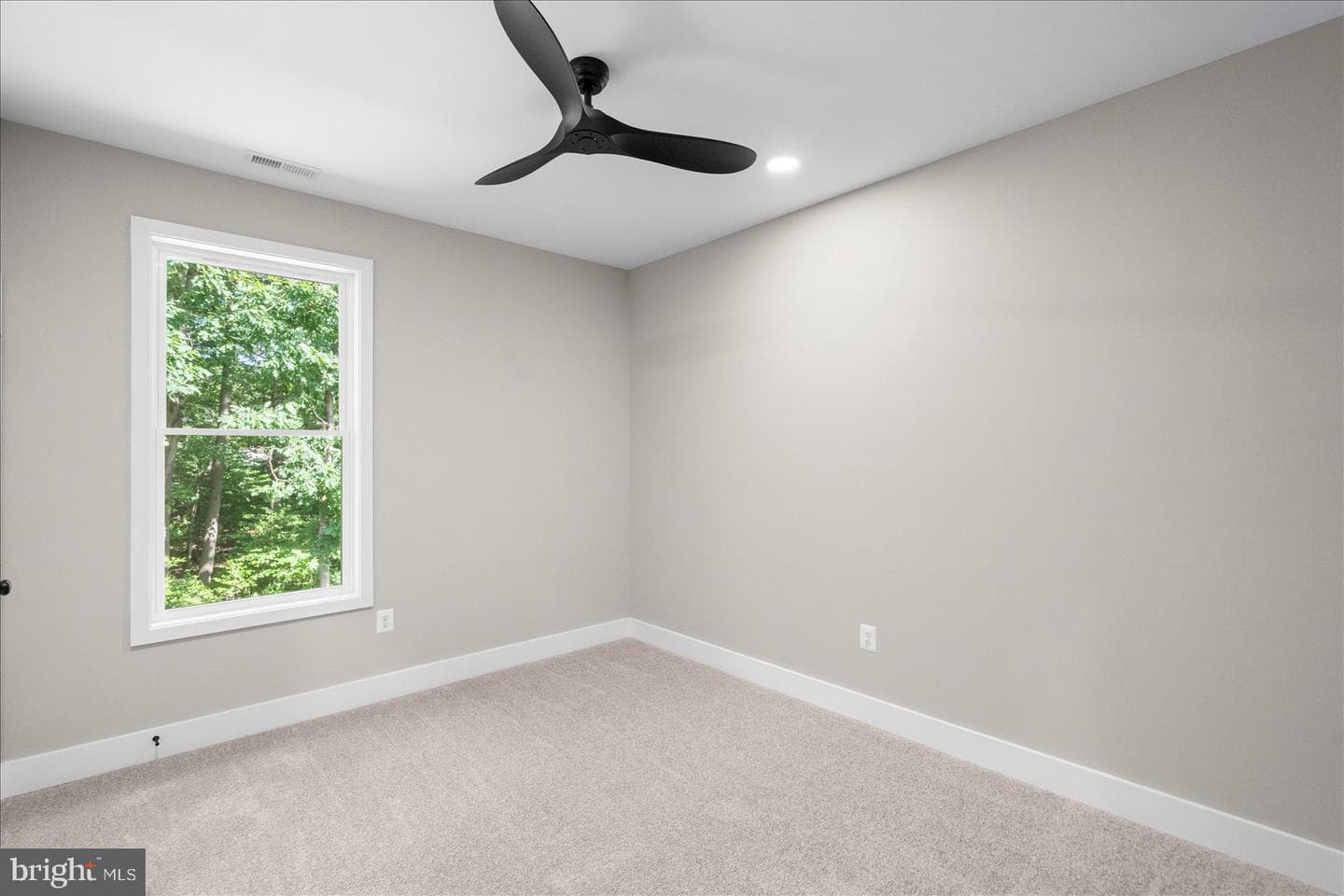 7494 Rossville Boulevard photo 27