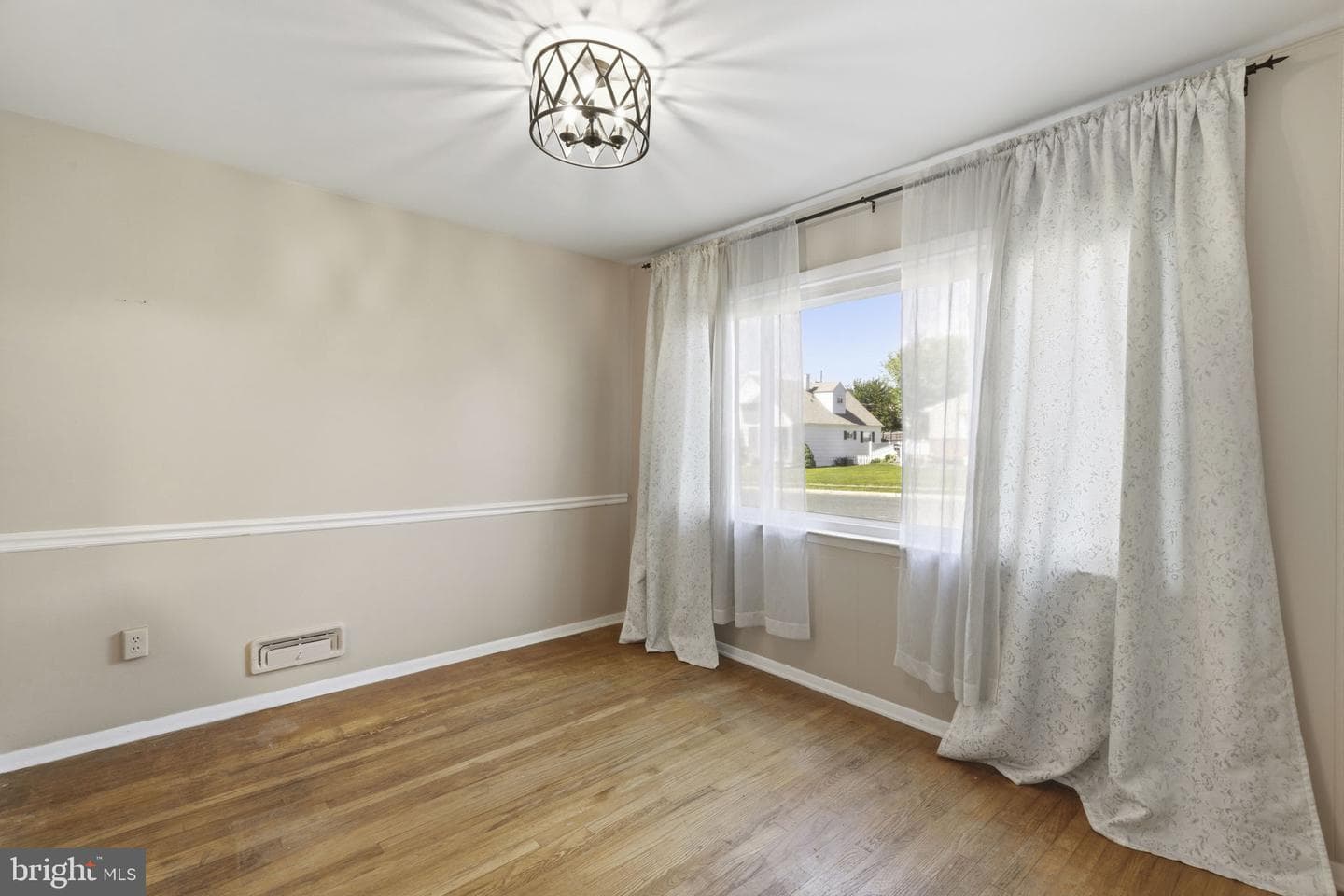 3215 Woodside Avenue photo 6