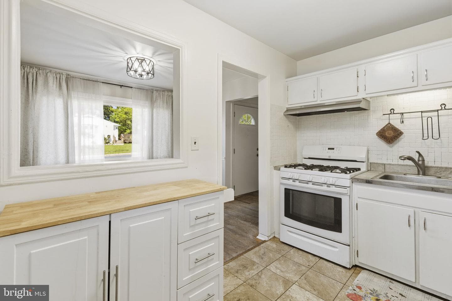 3215 Woodside Avenue photo 9
