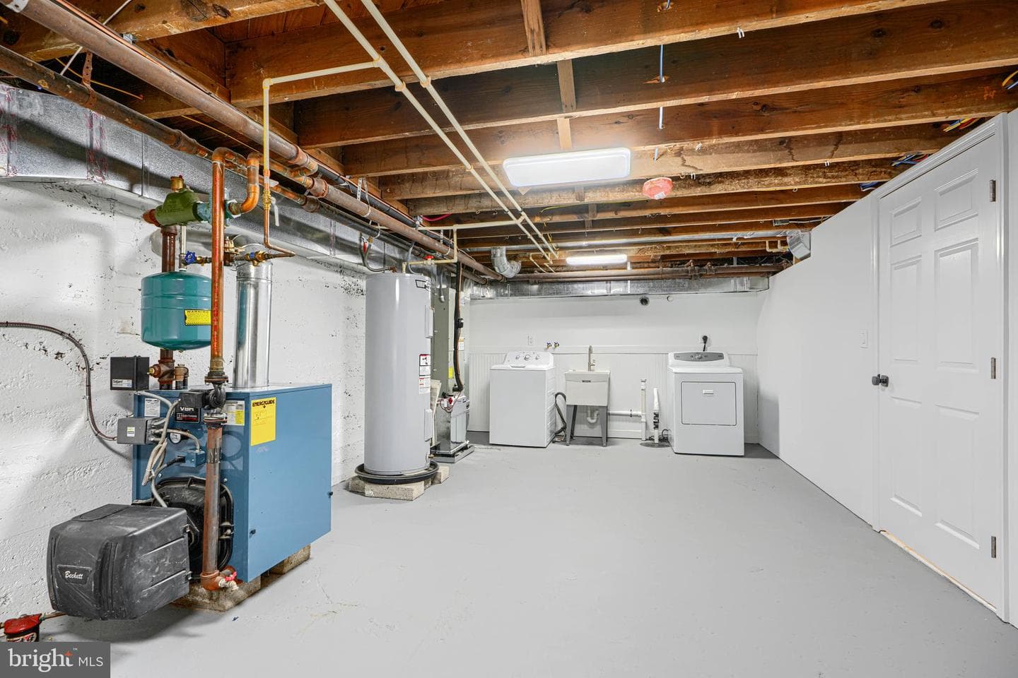 17011 Troyer Road photo 52