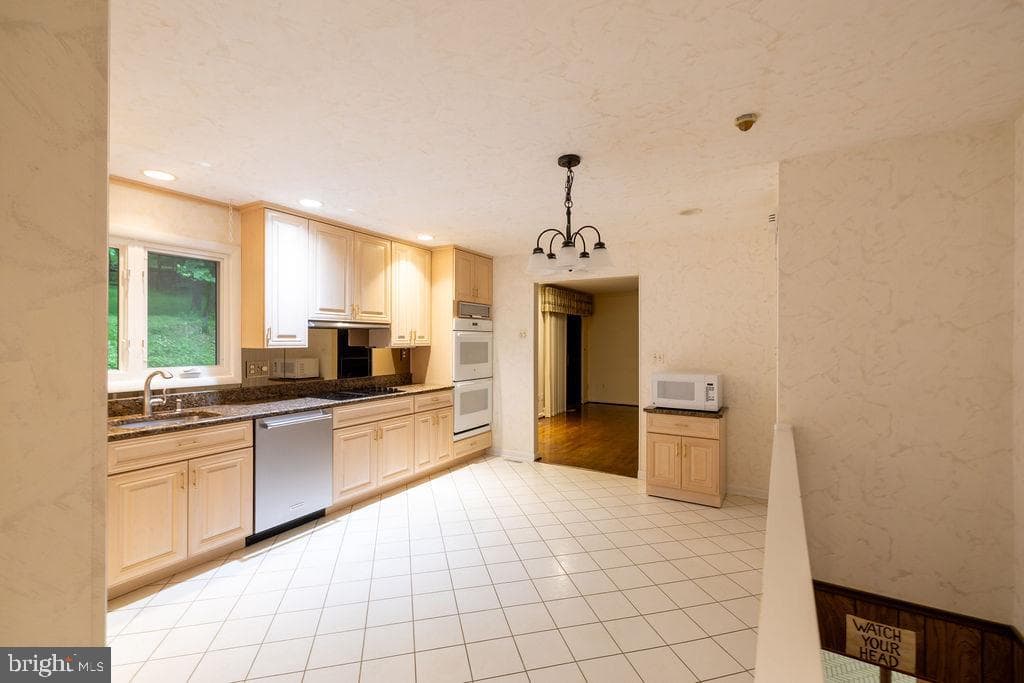 13 Bridlewood Court photo 7