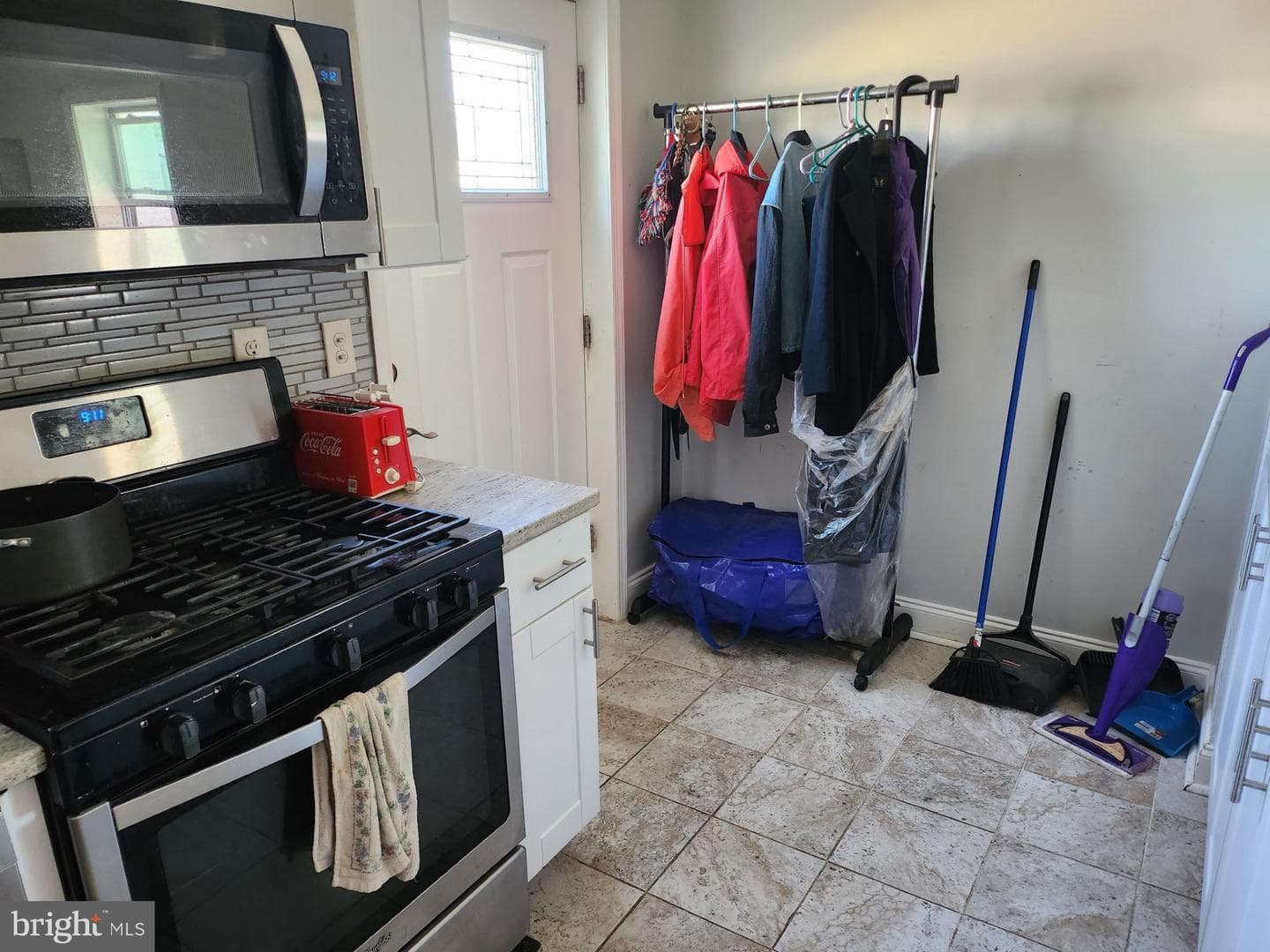 201 Mace Avenue photo 5
