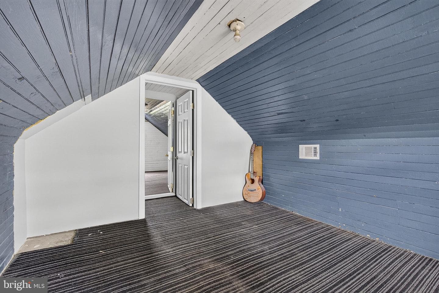 6700 Brighton Avenue photo 36