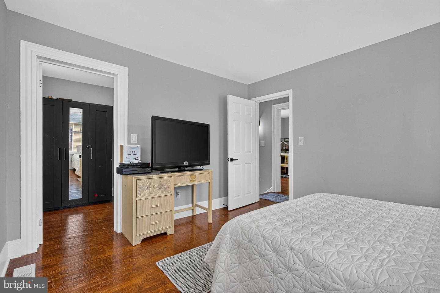 6700 Brighton Avenue photo 38