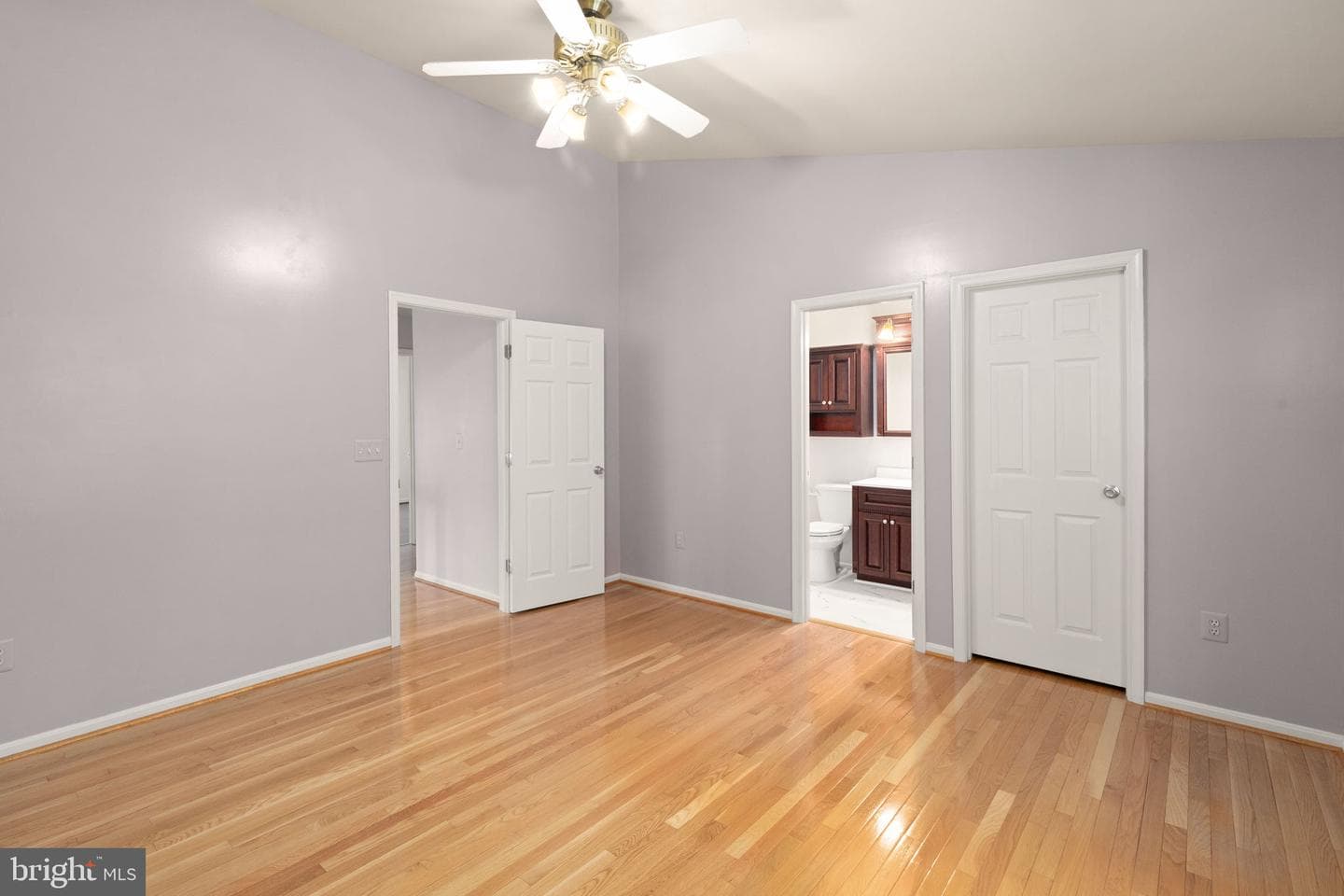 8940 Quail Run Drive photo 12