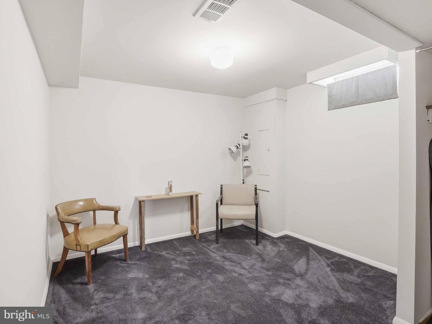 718 Kent Avenue photo 18