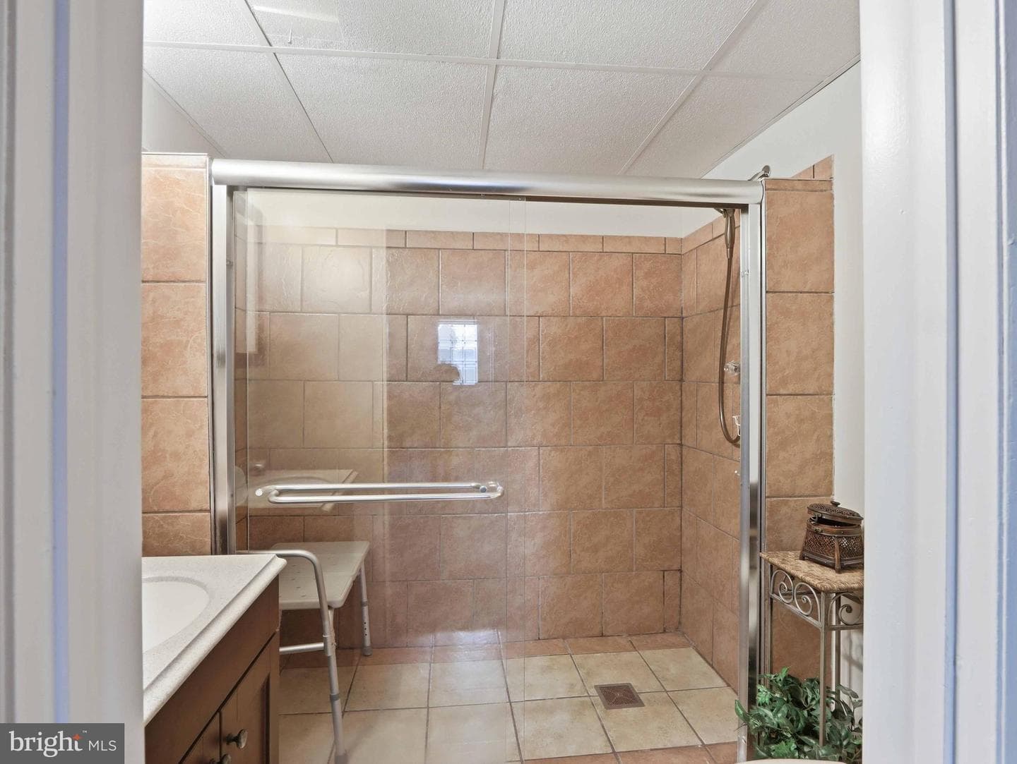 718 Kent Avenue photo 19
