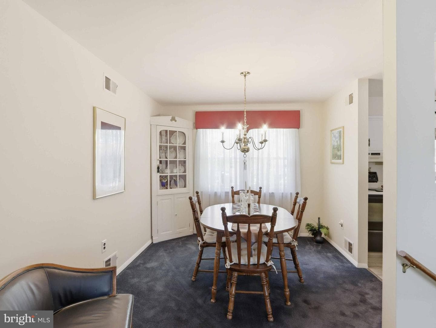 718 Kent Avenue photo 4
