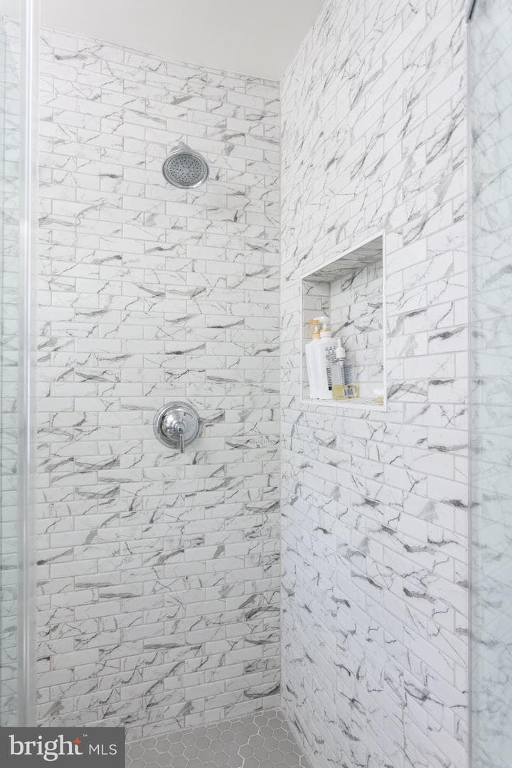 7107 Bristol Road photo 23