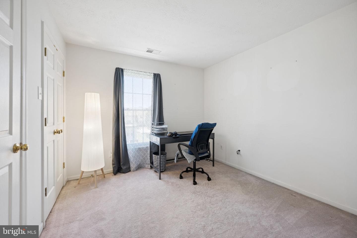 7653 Gladstone Road #5-7653 photo 32