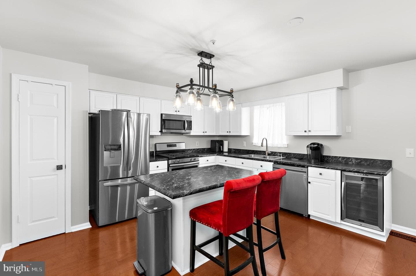 9534 Georgian Way photo 10