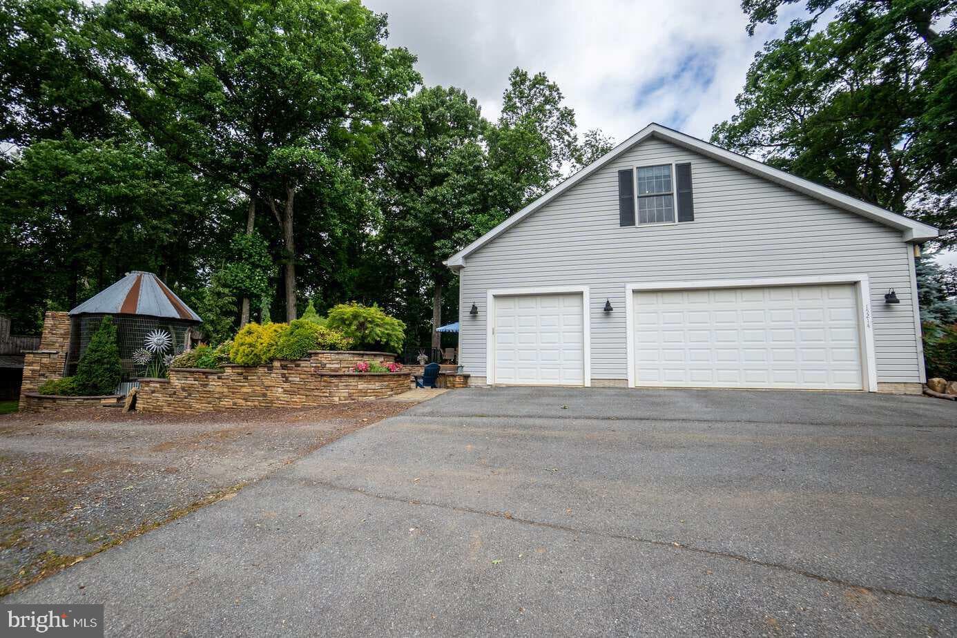15214 Old Hanover Road photo 36