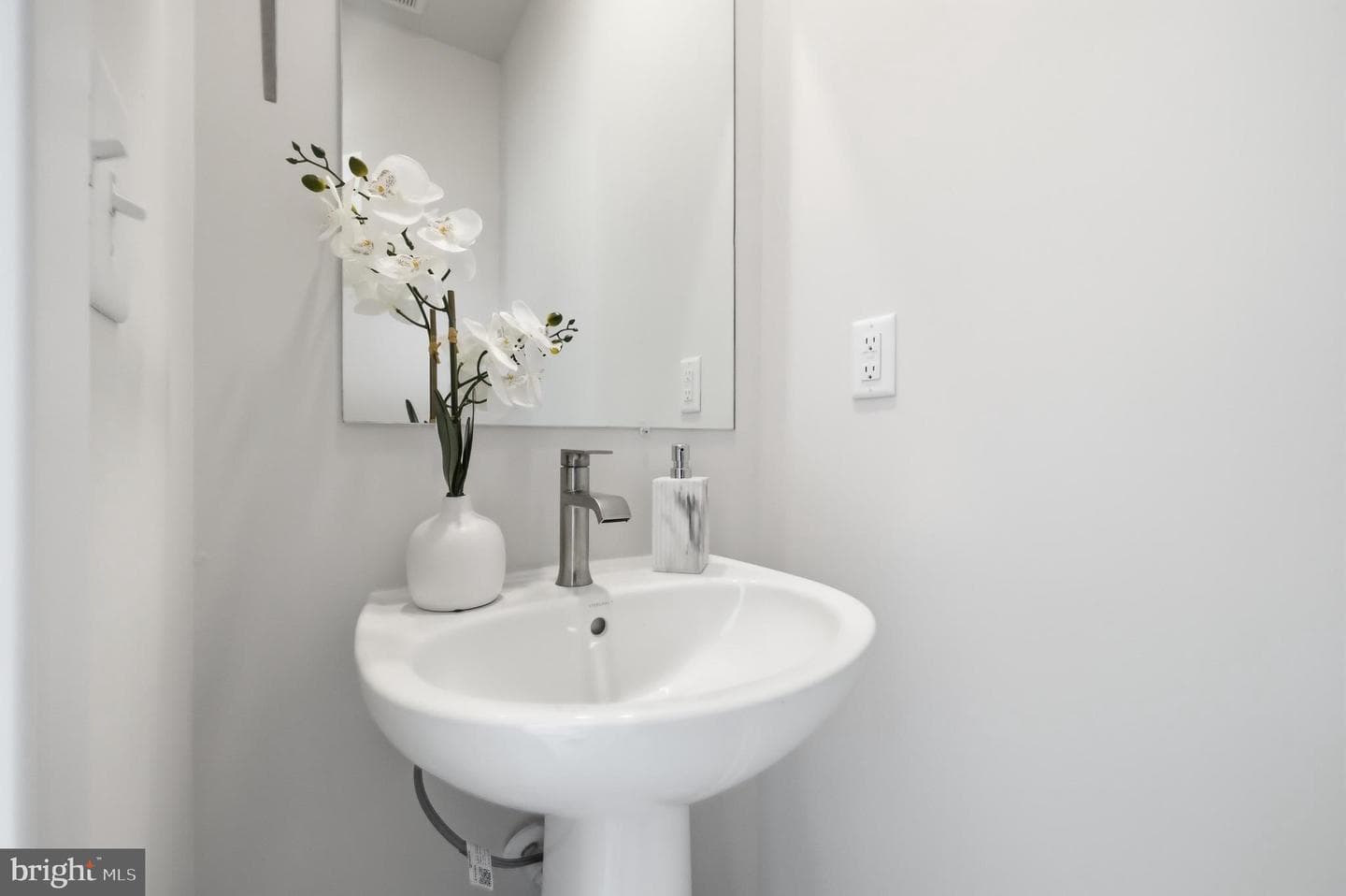 2403 Woodlands Road photo 19