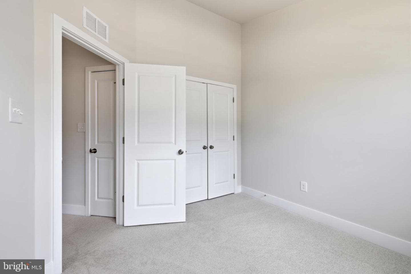 2403 Woodlands Road photo 35