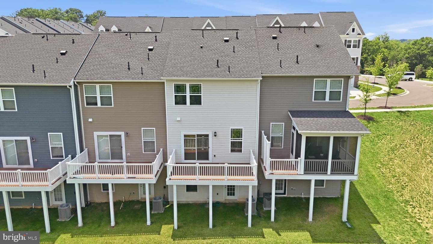 2403 Woodlands Road photo 46