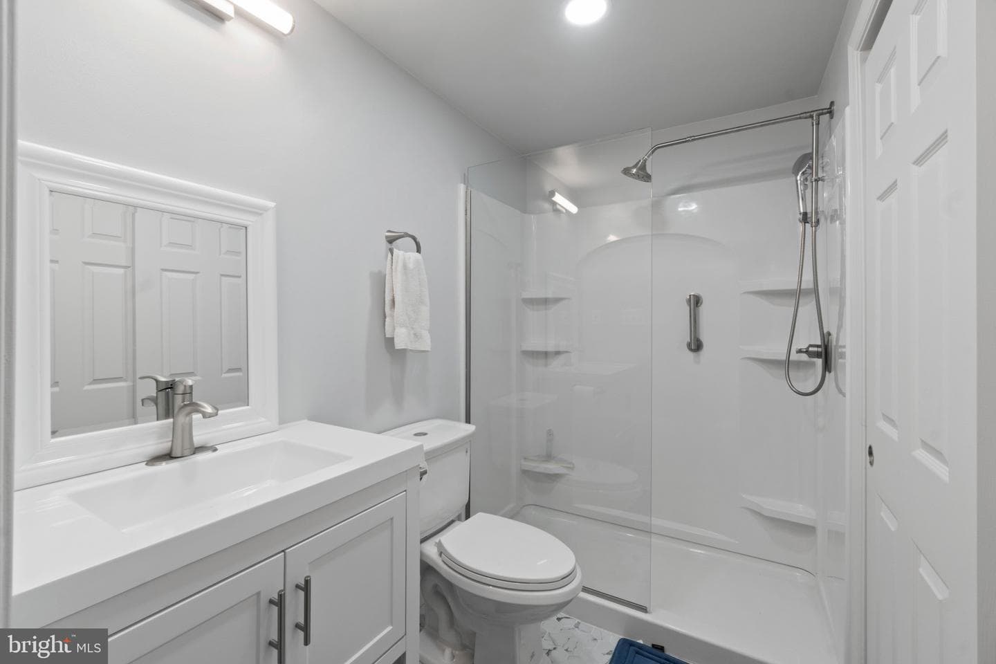 16 Hardwood Drive photo 11