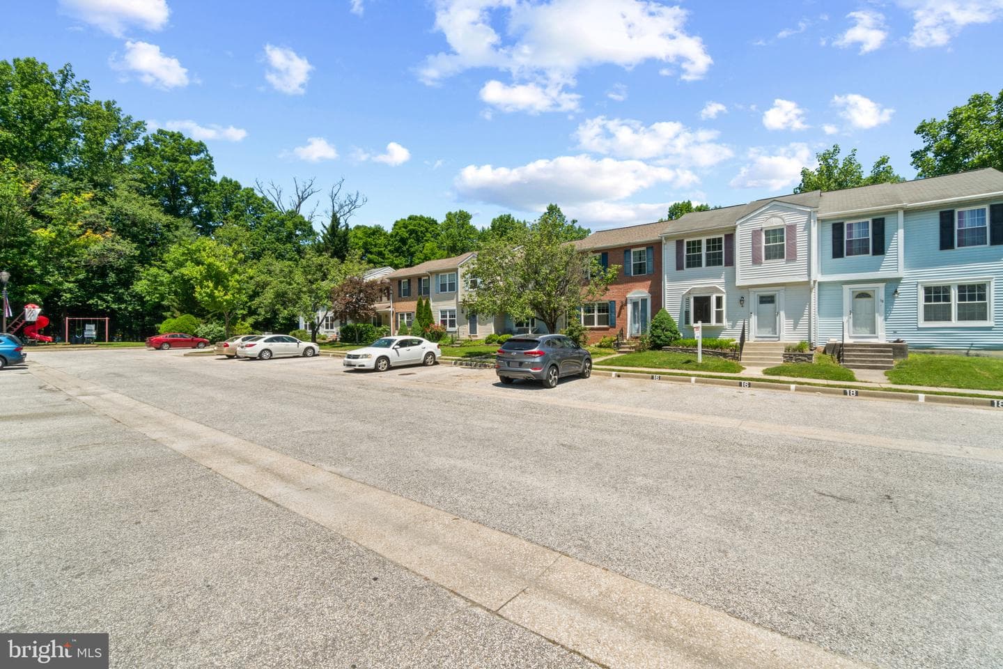16 Hardwood Drive photo 2