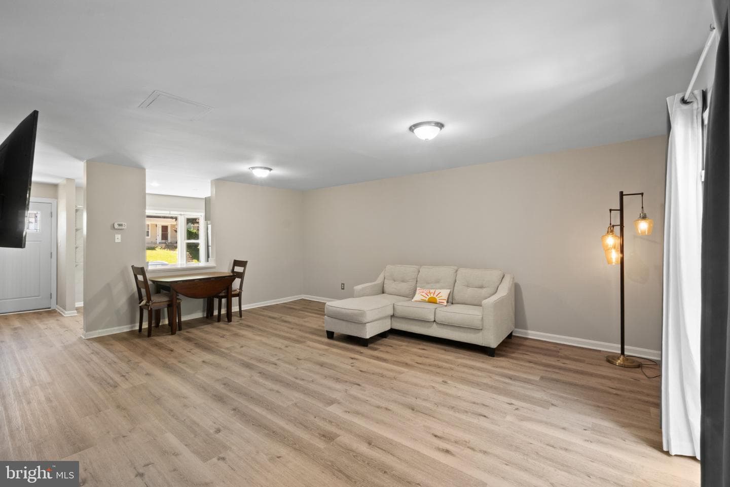 16 Hardwood Drive photo 4