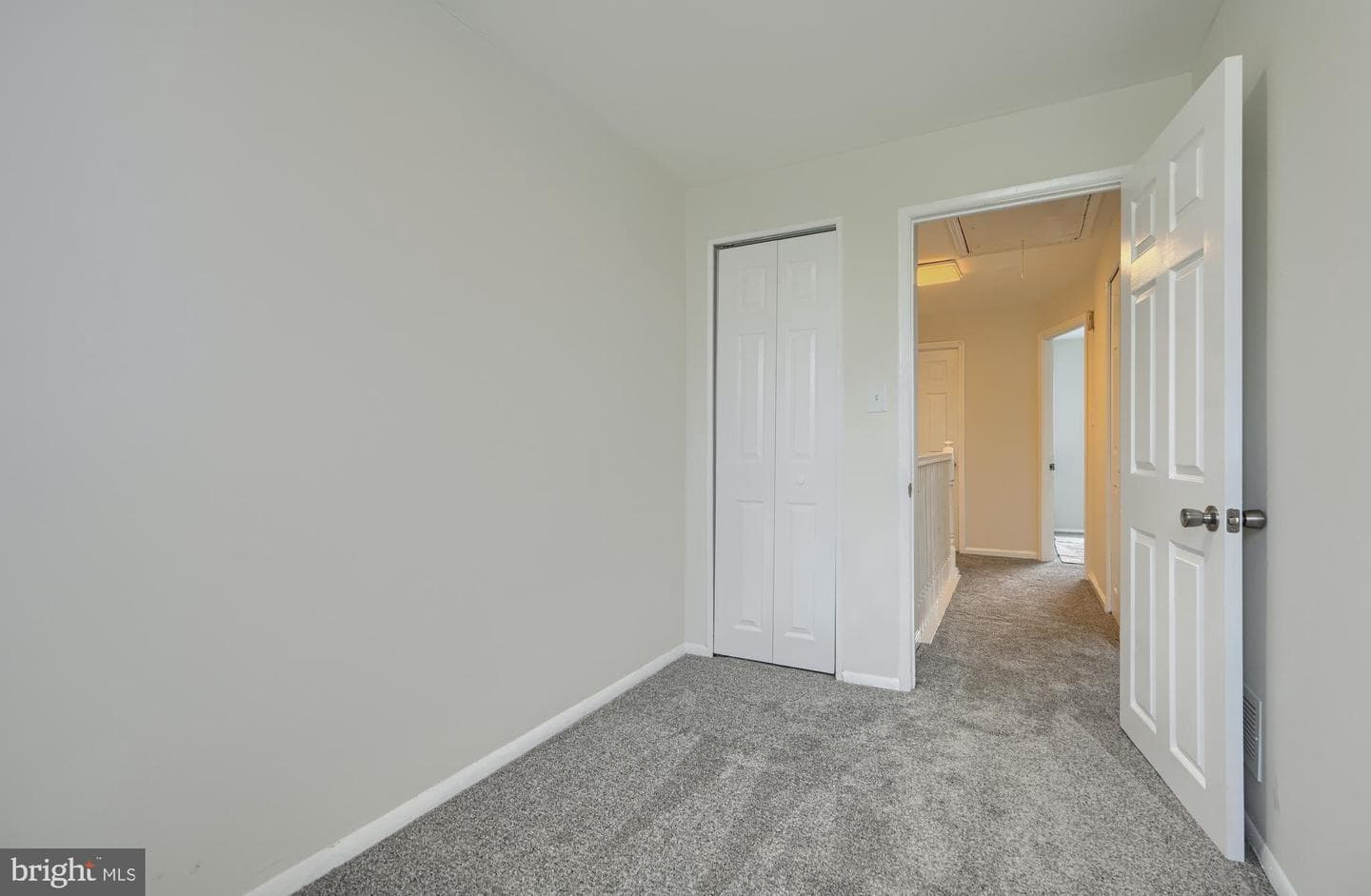 2058 Larkhall Road photo 24
