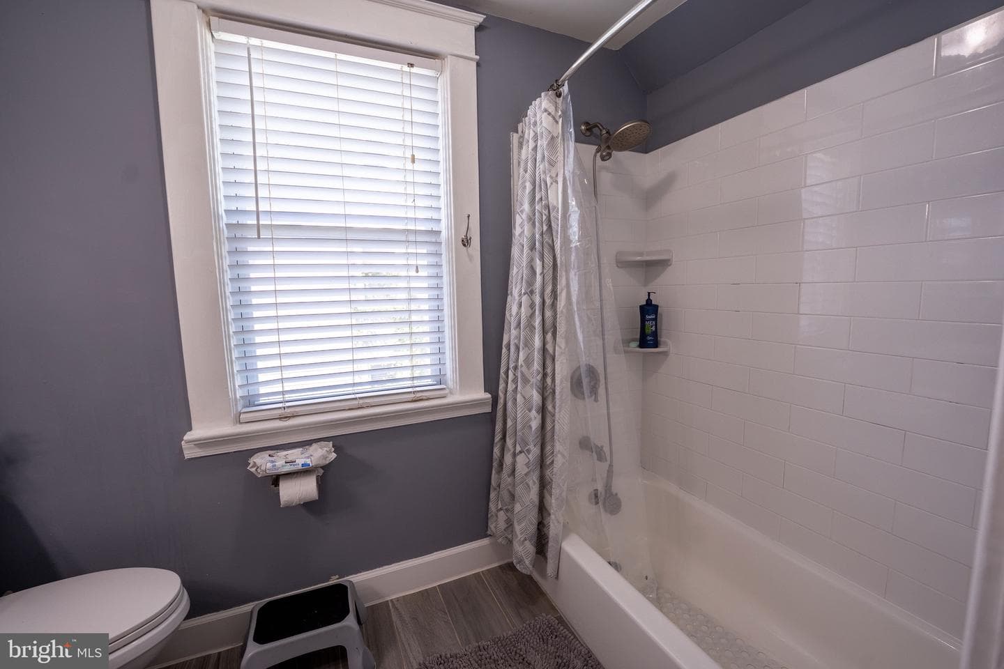 4513 Kenwood Avenue photo 20