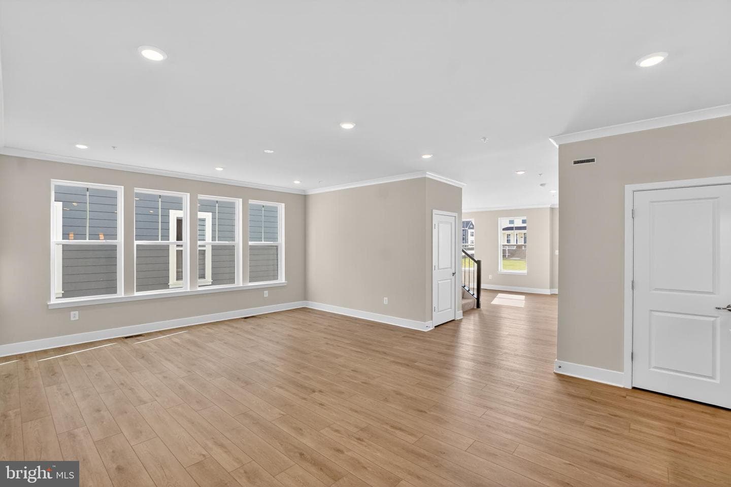 505 Willowshire Street photo 5