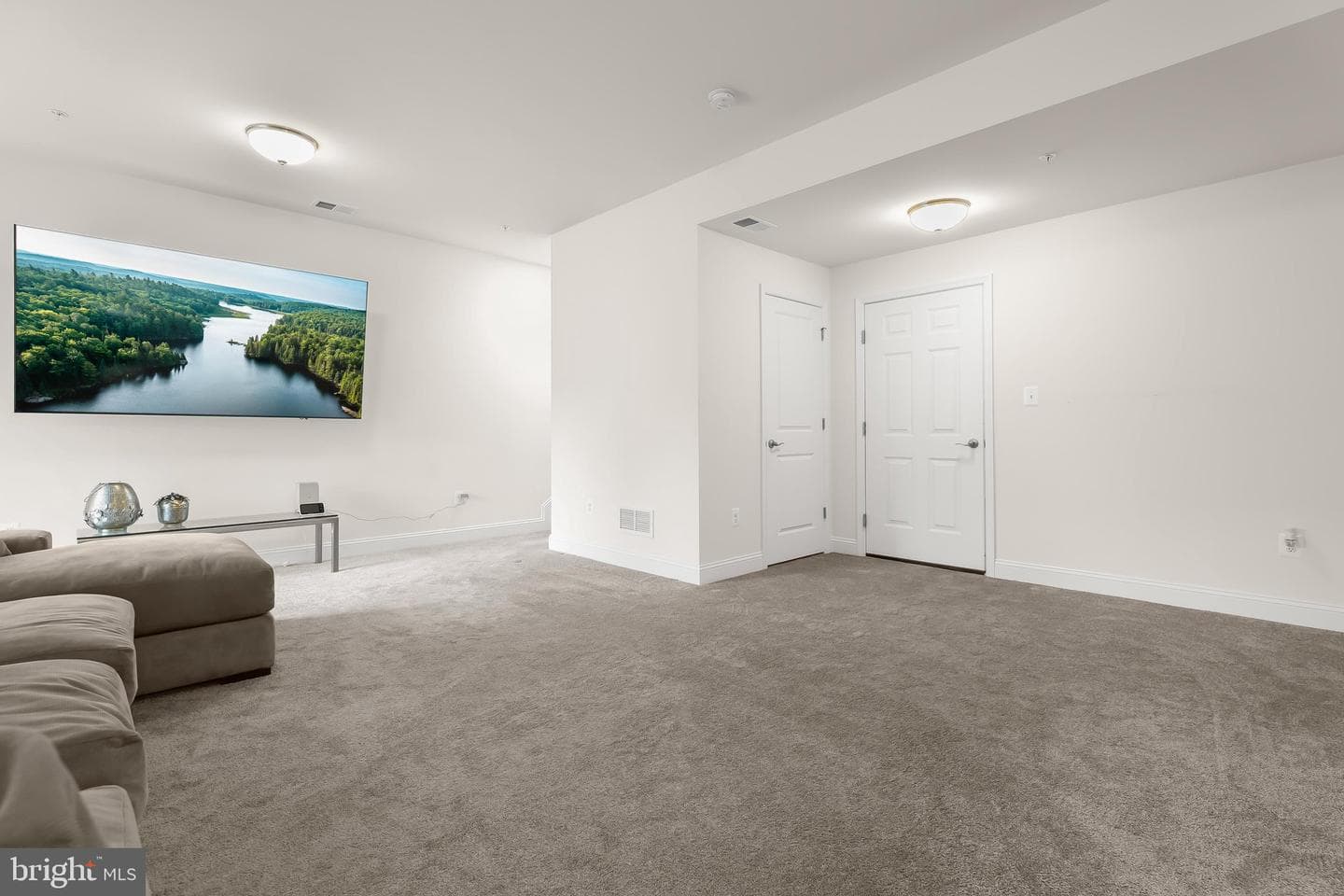 3 Greensborough Road photo 36