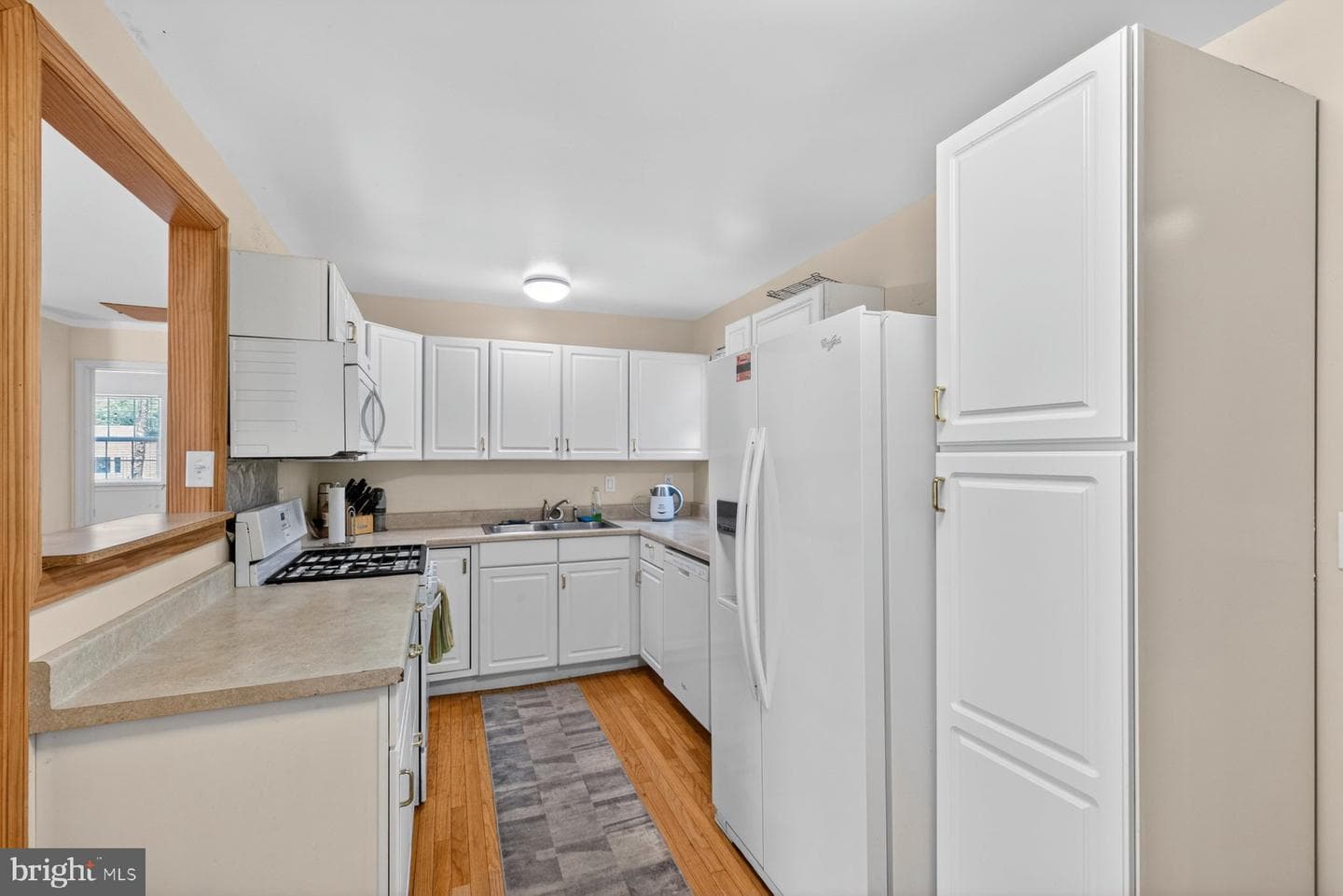 201 Uppergate Court photo 7
