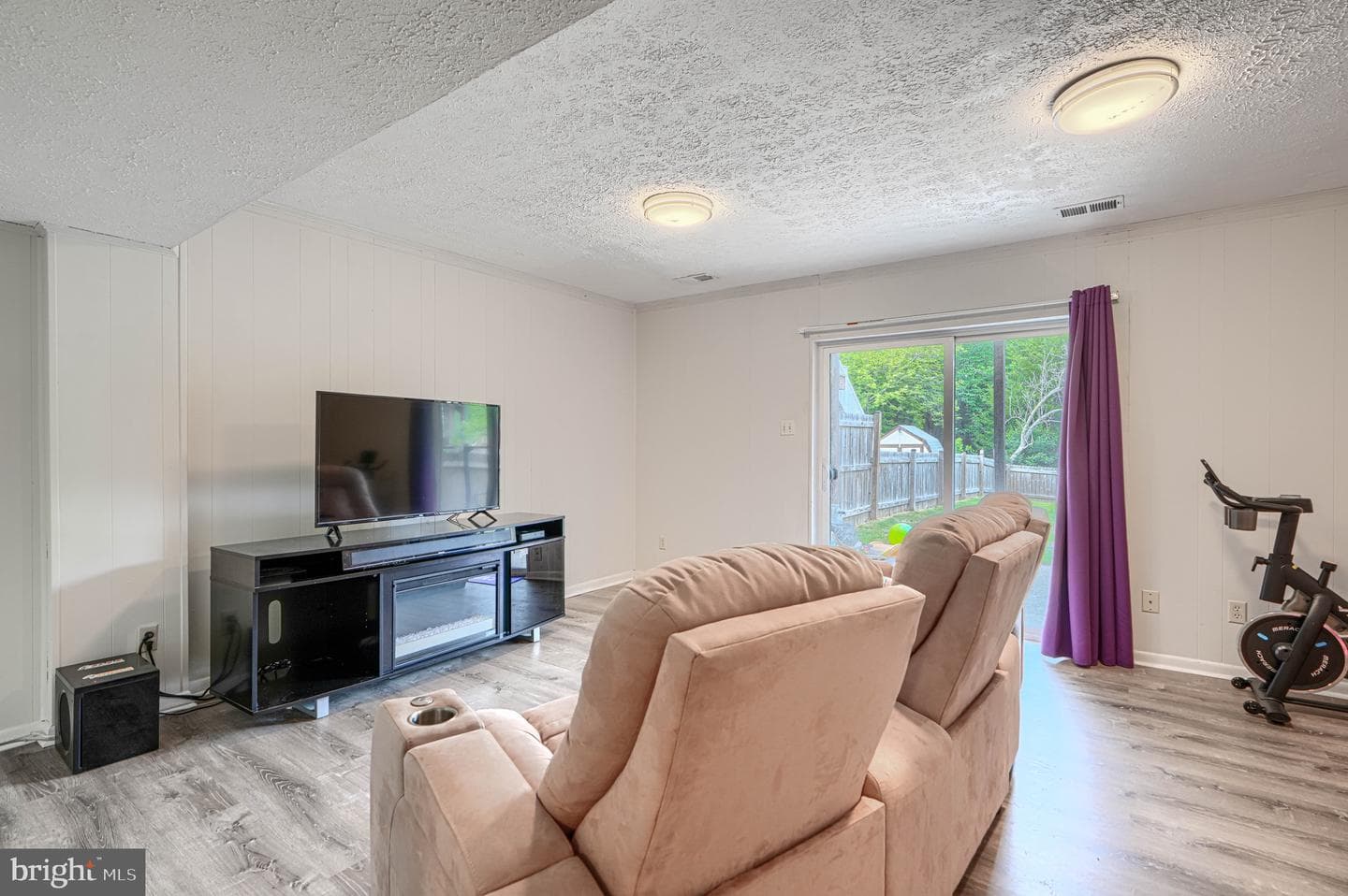 127 Bourbon Court photo 22