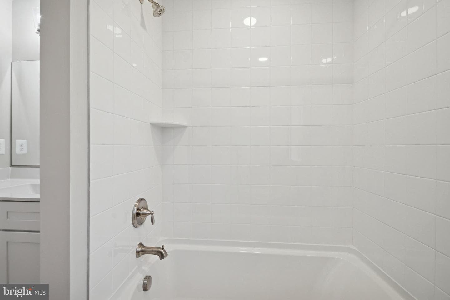 9028 Old Harford photo 32