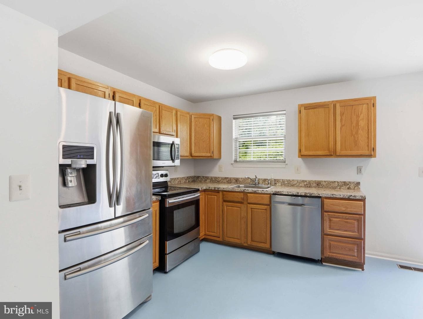 8812 Fox Circle photo 10