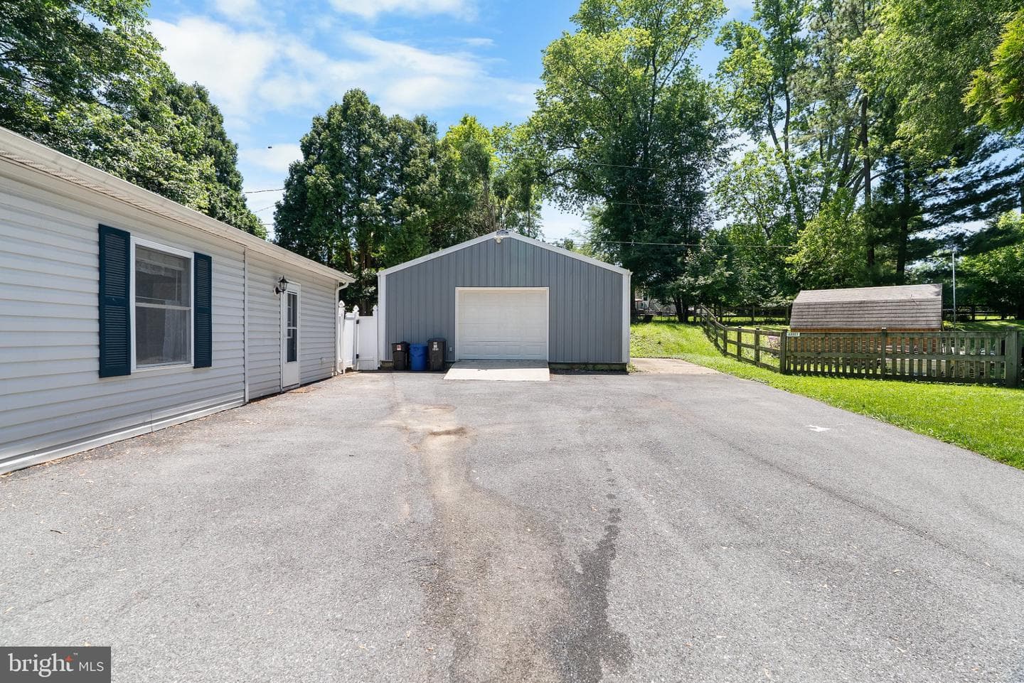 803 Greenview Court photo 28