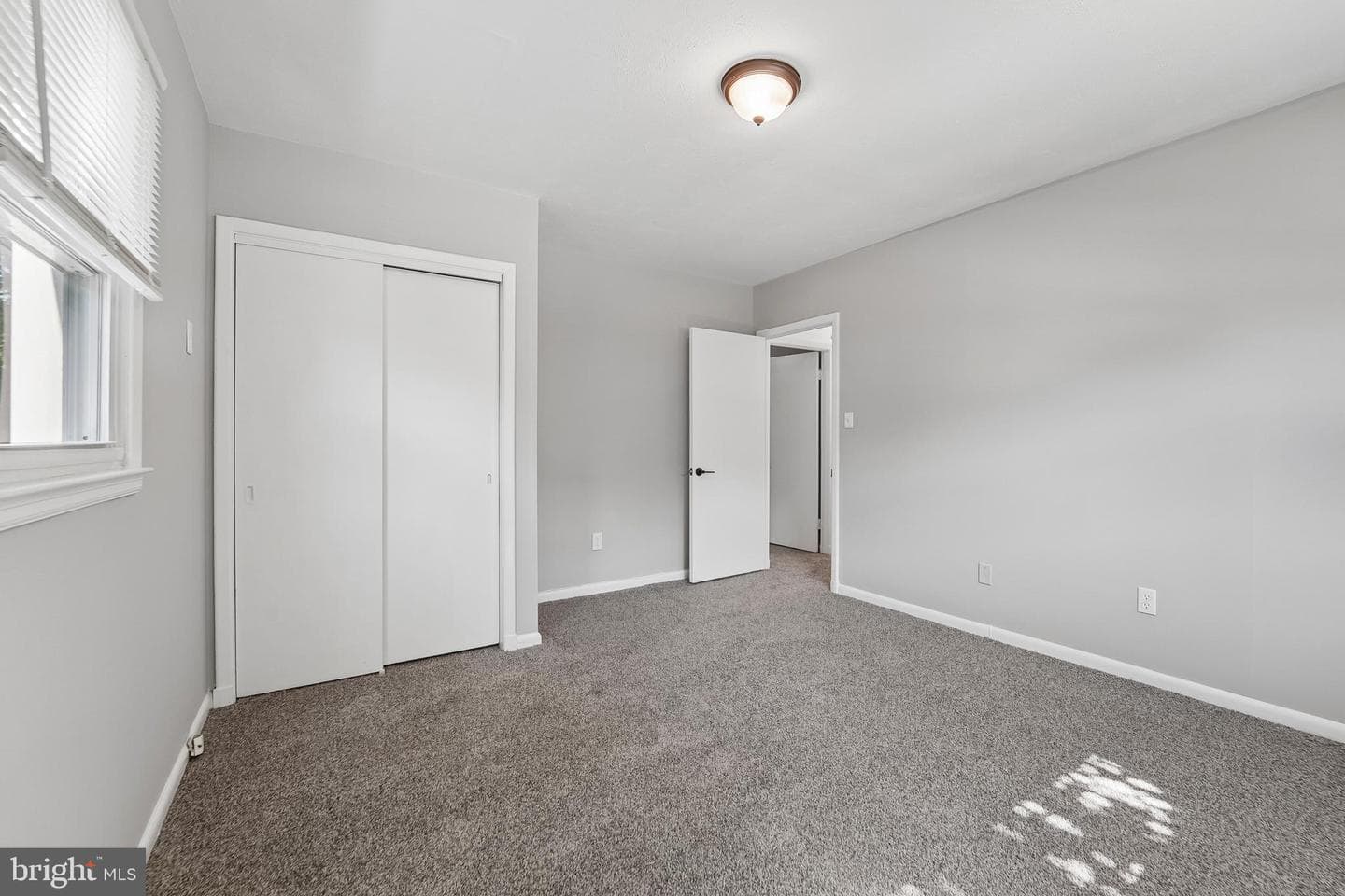 7610 Knollwood Road photo 24