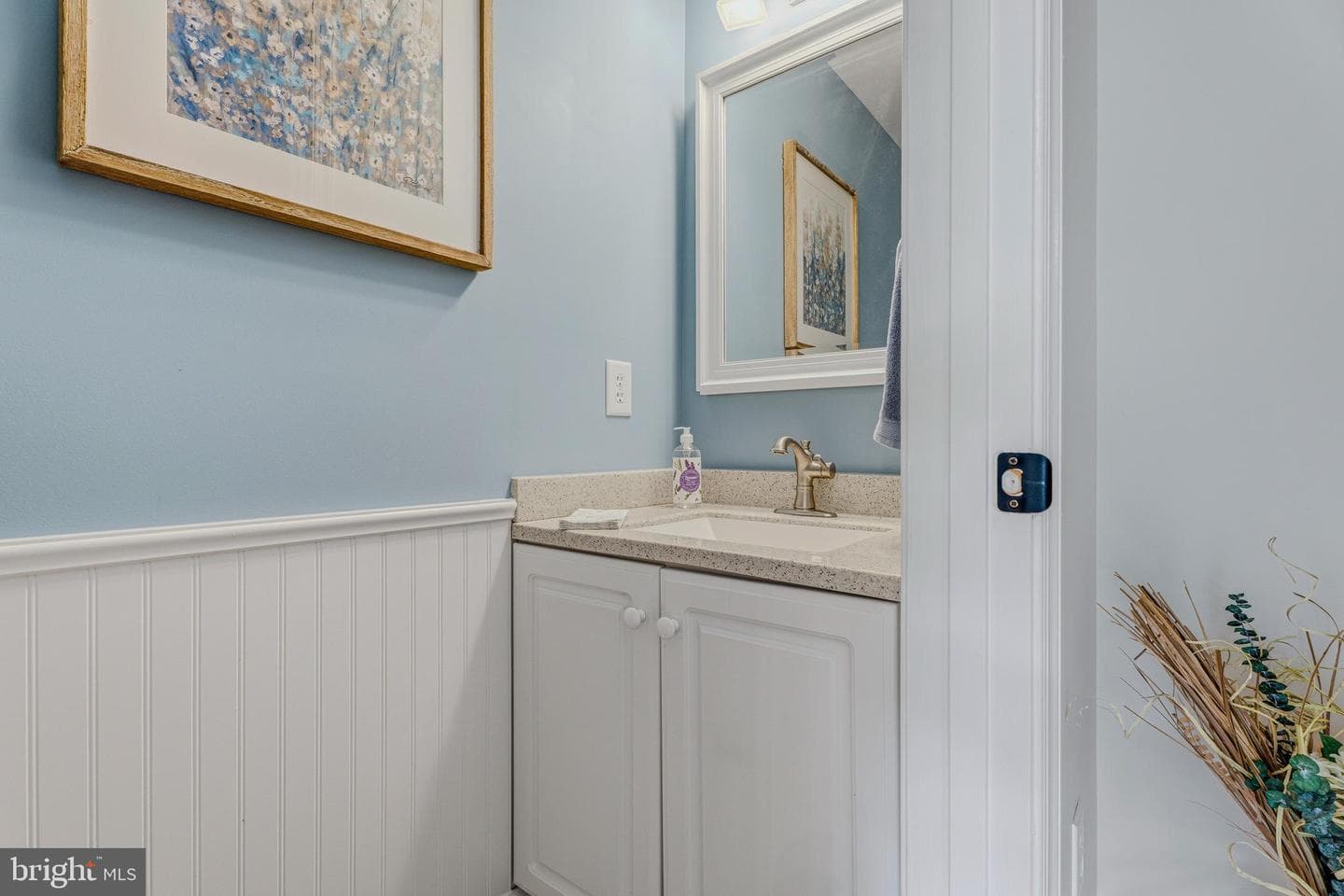 37 Farnham Way photo 9