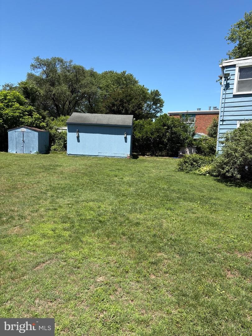 1021 Fredonia Court photo 25