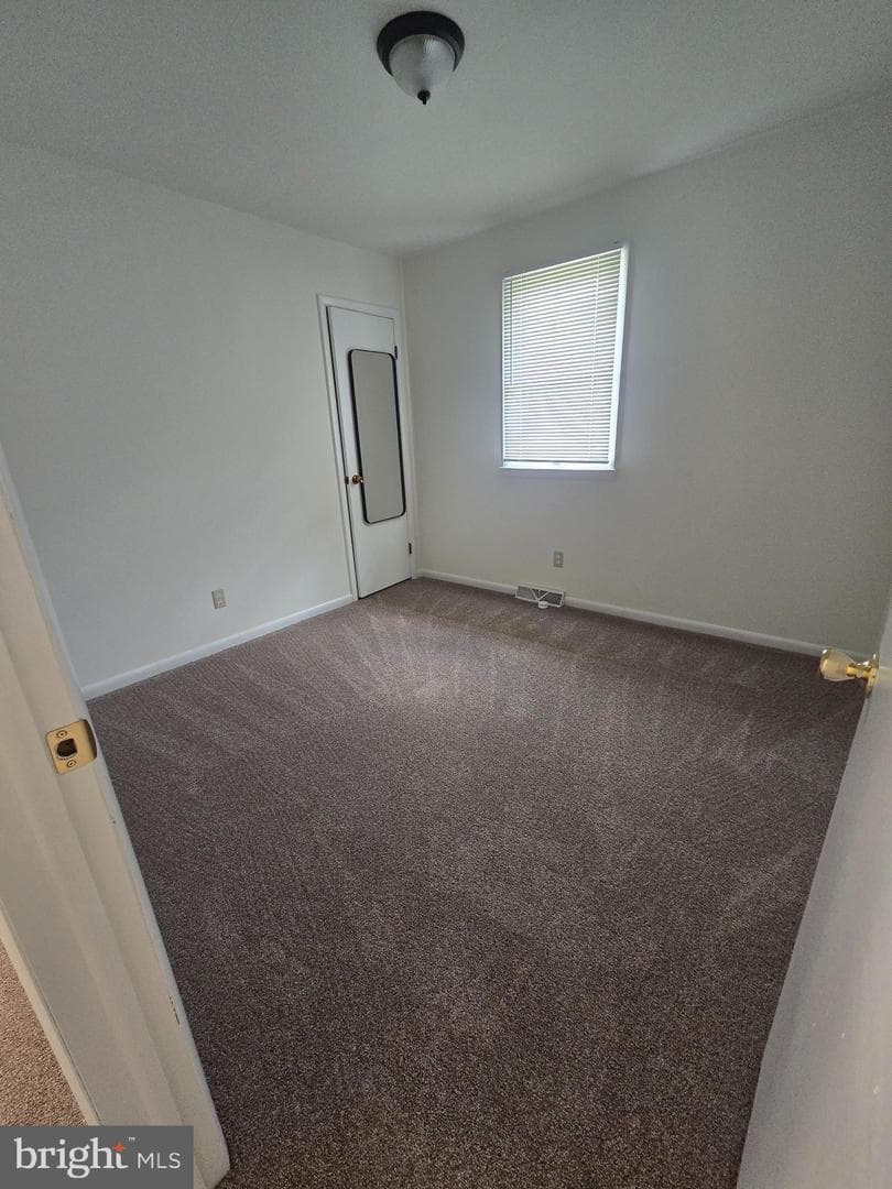 20408 Old York Road photo 9