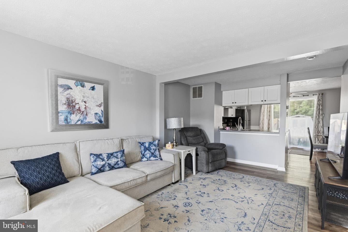 53 Shrewsbury Court photo 3