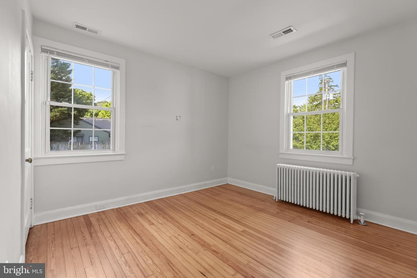 1429 Front Avenue photo 18