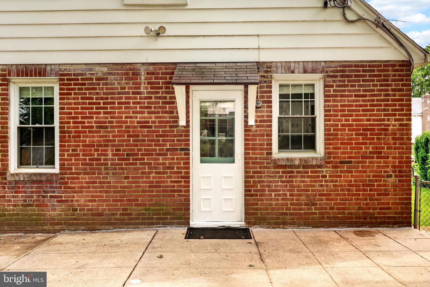 104 W Elm Avenue photo 43