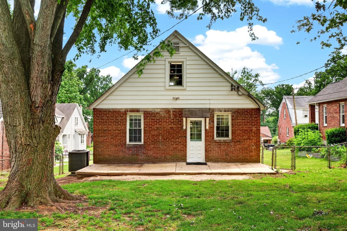 104 W Elm Avenue photo 45