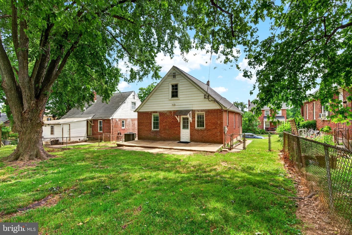 104 W Elm Avenue photo 47