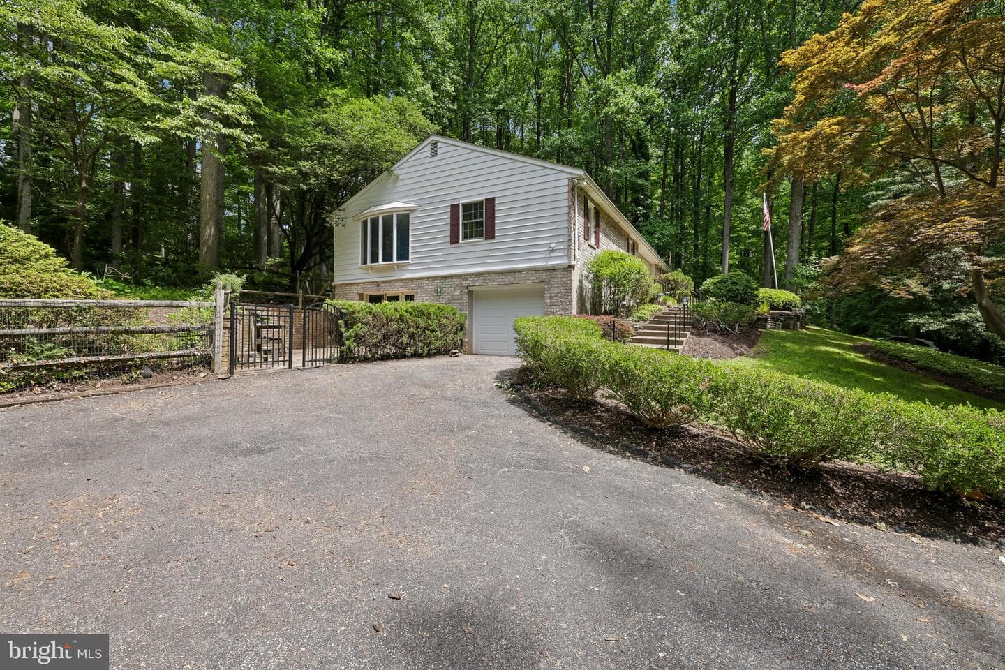 11124 Old Carriage Road photo 4