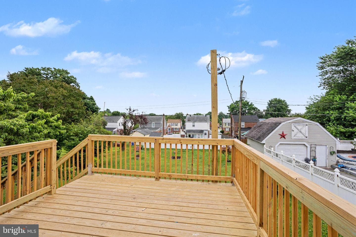 125 Leslie Avenue photo 22