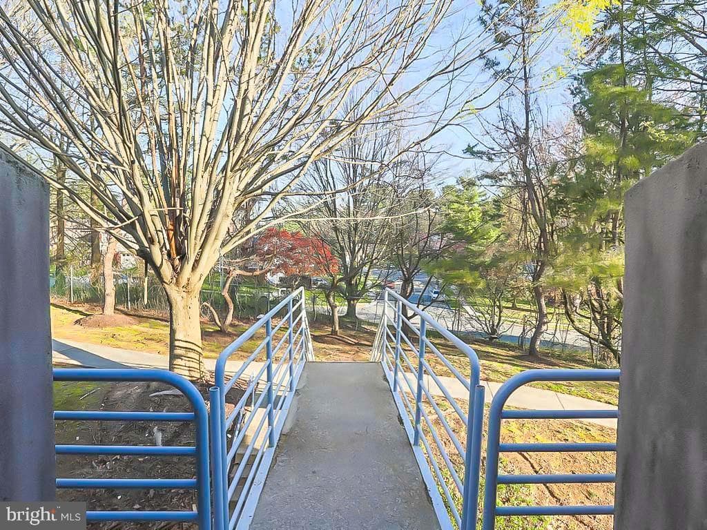 78 Ashlar Hill Ct # 1 photo 23