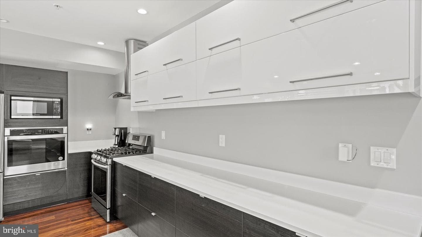 3145 Baybriar Rd photo 26