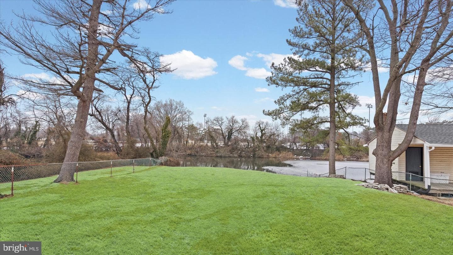 3145 Baybriar Rd photo 9