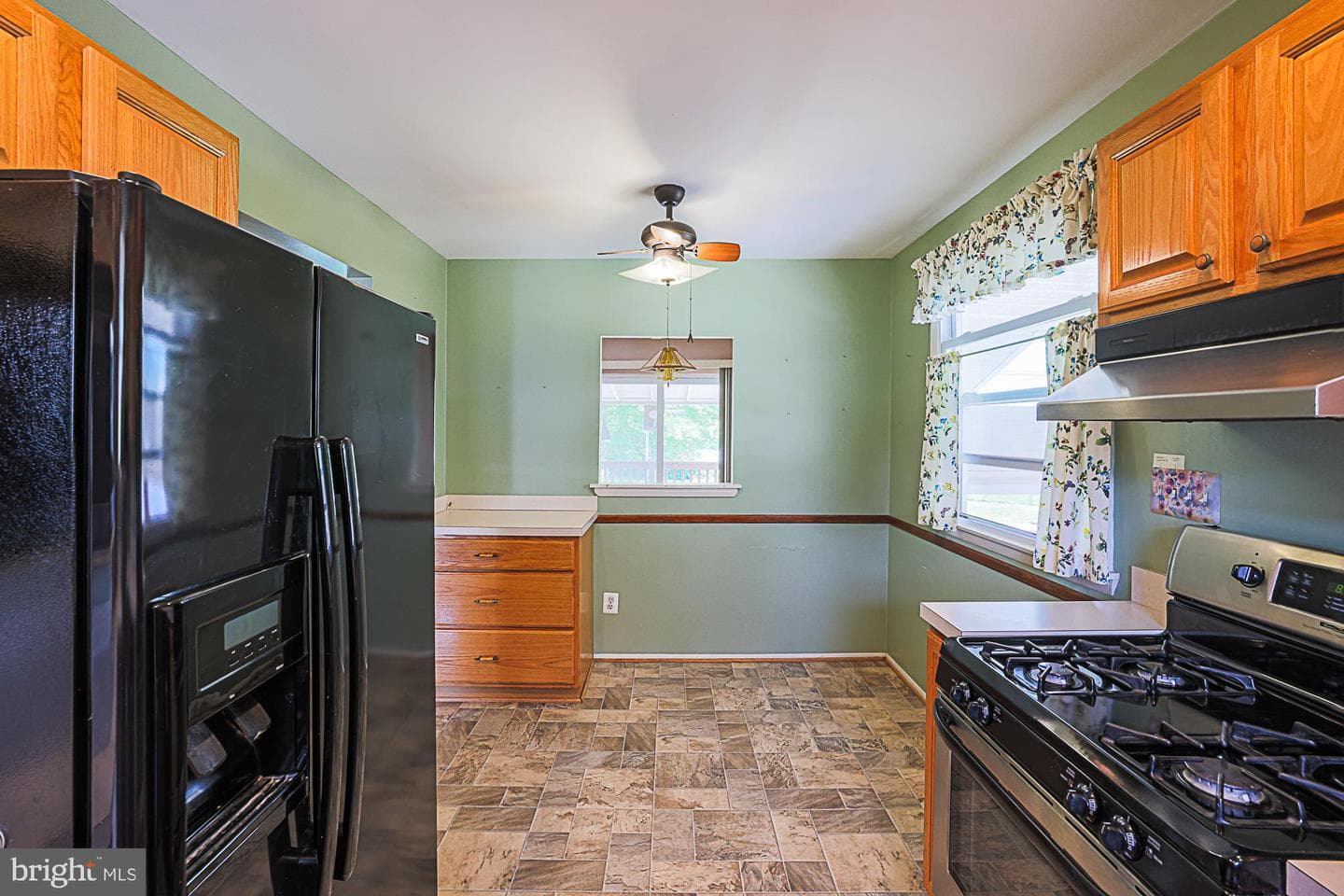 9106 Sandra Park Road photo 16