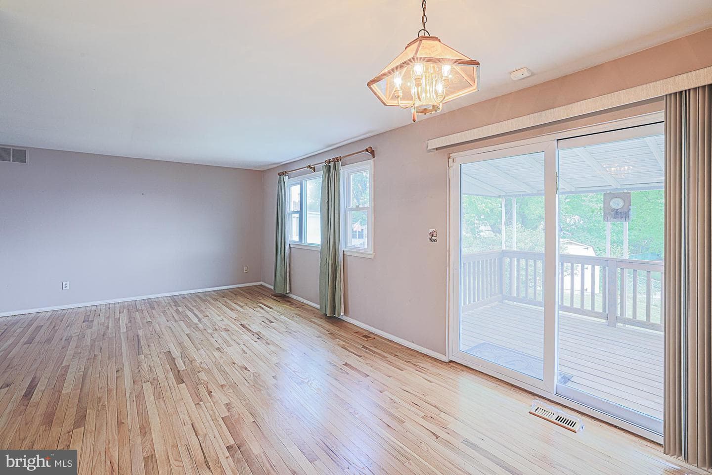 9106 Sandra Park Road photo 27