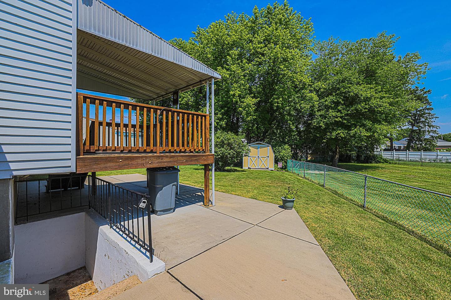 9106 Sandra Park Road photo 9