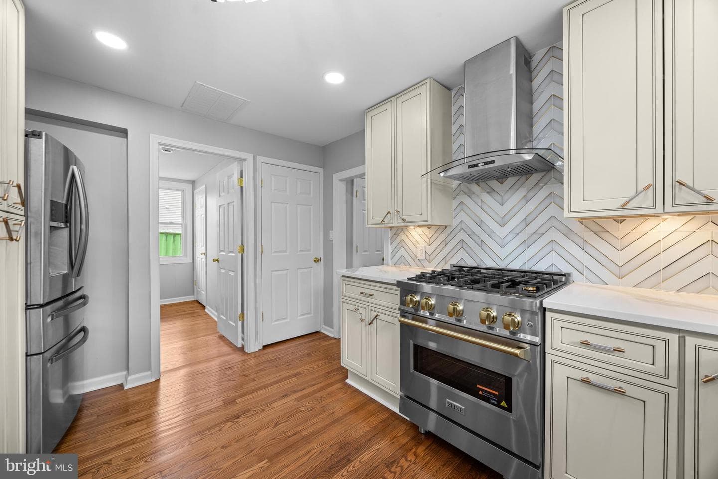 102 Nelson Road photo 9